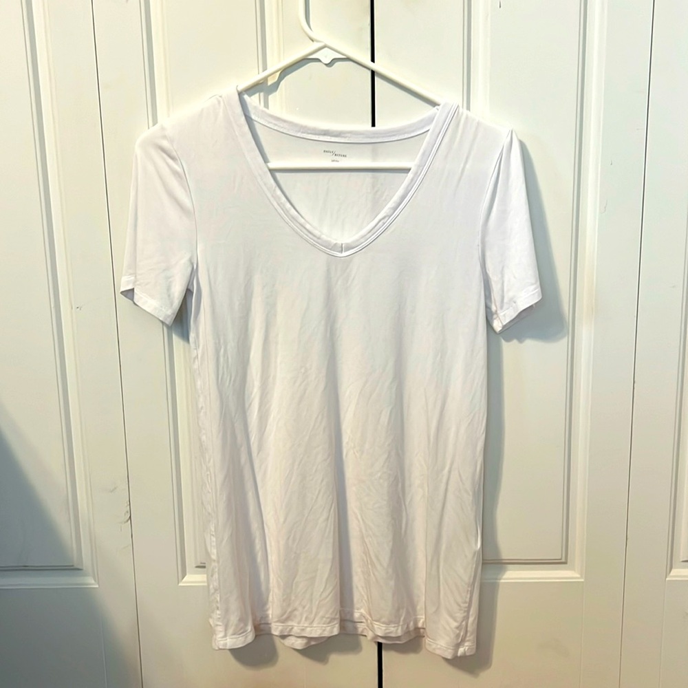 Daily Ritual white v neck tee shirt.